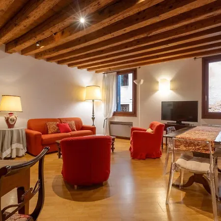 Appartamento Fenice Charme Canal View